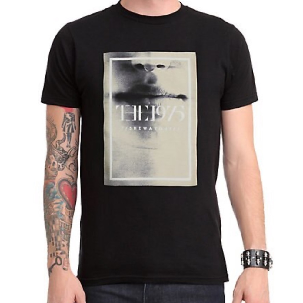 Hot Topic The 1975 Band Tee Shirt